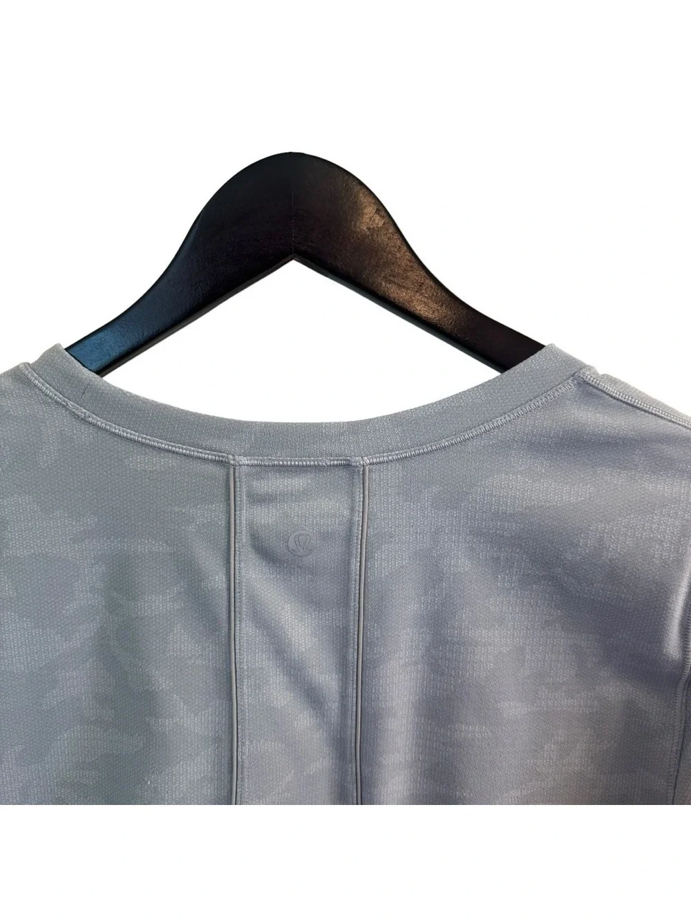 Lululemon Women's Silver Drop Alpine White  Camo Short Sleeve T-Shirt